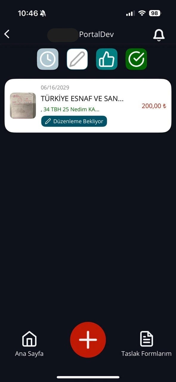 Devoplus Masraf Yönetim Sistemi mobil uygulama ana ekranı — masraf özeti ve bekleyen onaylar